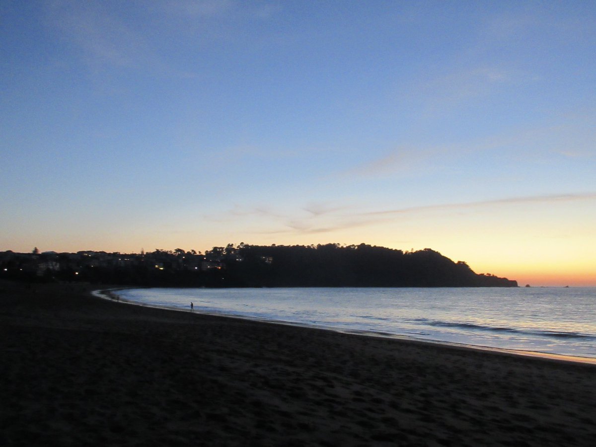 rravenstarr's tweet photo. sunset in the bay https://t.co/76dFQ4VhLh