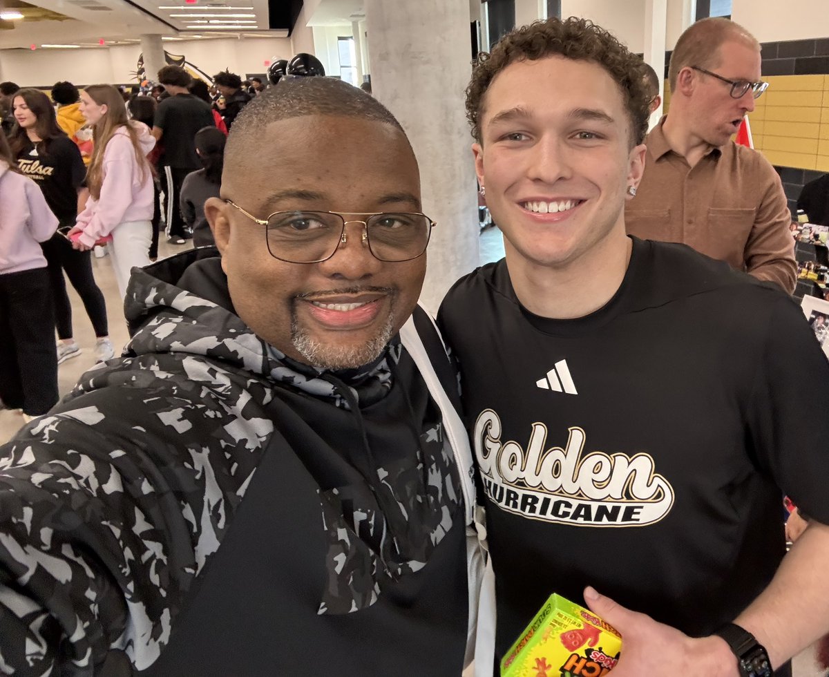 T-Ronn Hicks tweet media