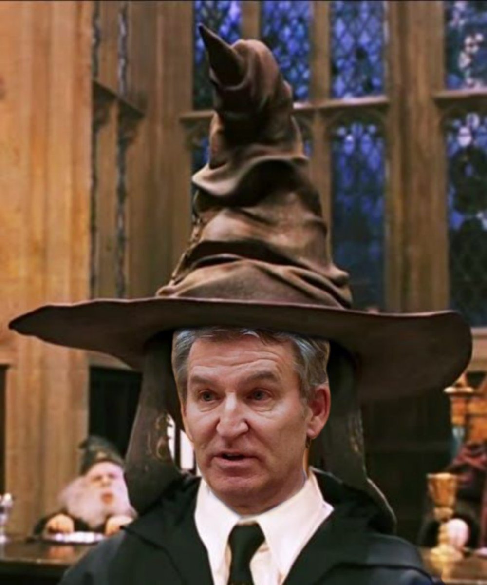 - Tú, Feijóo, irás a Briffindor
- Vale ya con el cachondeito, ¿no?