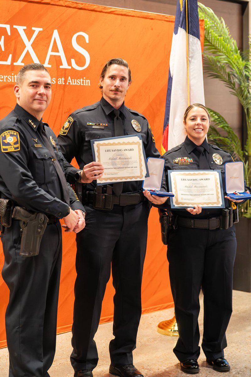 Jim Davis tweet media