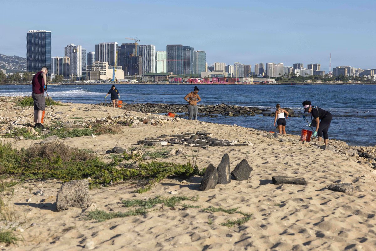 Navy Region Hawaii tweet media