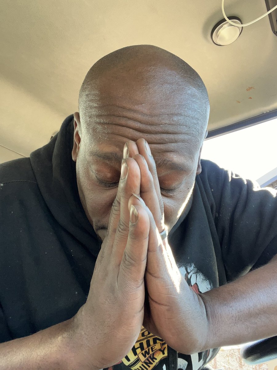 MickeyFactz's tweet image. I got love for TD the Truck Boss… you sent this pic to me when I cooked Tru Foe the first day… i kept it cause Im like why he doing this…. If we cool and u dont like the records, just be silent. I gave u ya 1st interview, its 3 vids of me on ya page, now ima re record tomorrow…