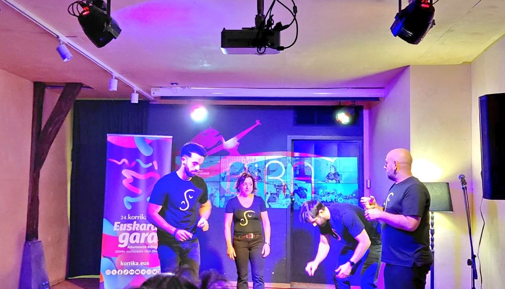 Bilboko Korrikaren aurkezpena izan da gaur <a href="/BIRA_Kultura/">BIRA Kultur Gunea</a>-n Supituki antzerki talde inprobisatuaren laguntzarekin.

Gero eta gutxiago falta da!! Helmuga Bilbon. Gu ere Euskara Gara.

#korrika #euskarazuzara