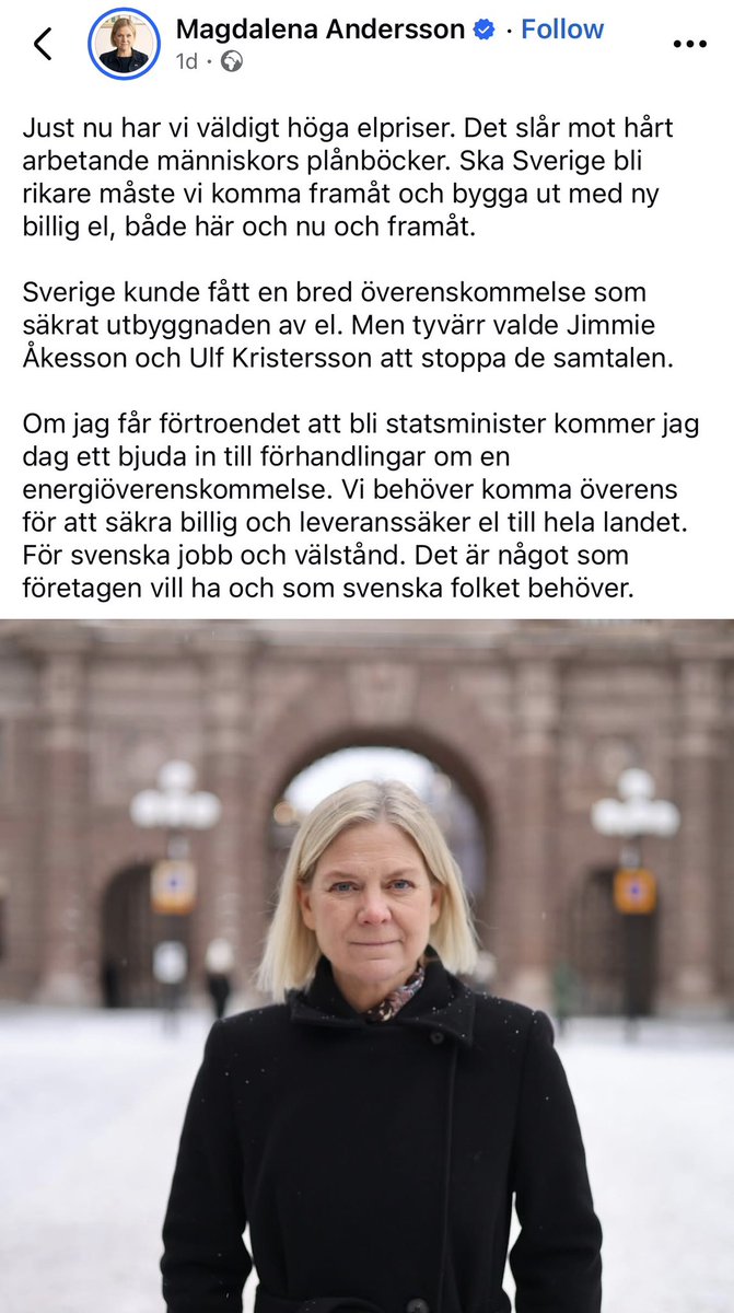 DanielSonesson's tweet photo. Att vara sosse är att vara en arrogant lögnhals. 

Man bryr sig inte om att pensionärer luras köpa lotter av ens utländska telefonförsäljare. Man låter radikala partier ingå i regering och avveckla kärnkraftsreaktorer som skadar svensk trygghet. Man poserar framför kameror medan samhällsoffer används som symboler för godhetssignalering.

Socialdemokraterna har skadat Sverige på ett oerhört sätt. De tillåts göra det genom SVTs konstanta propaganda och genom sin bidragsfinansierade föreningsverksamhet. De har slutit avtal med radikala islamister och nu vill de utlova ny energipolitik.

En röst på Socialdemokraterna är en intellektuell skymf. Det är ett knivhugg mot allt vad anständighet innebär.

Sverige har aldrig behövt tjänstemannaansvar mer. Sverige har aldrig behövt MED mer.

Omstart Sverige!

Daniel Sonesson
Partiledare Medborgerlig Samling 

#MED2026 #OmstartSverige