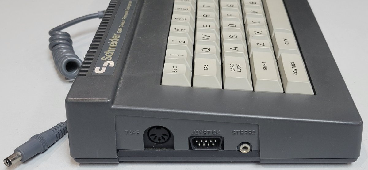 Andrew's Tech Break tweet media