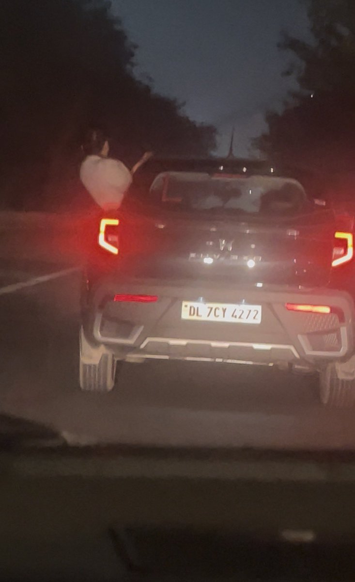 mrblackcollect's tweet photo. @DelhiPolice Requesting immediate action against vehicle DL7CY4272. A person was dangerously hanging outside the car window while the vehicle was being driven at high speed with zigzag movement, risking multiple lives. Please issue challan and take strict action. #DelhiTraffic https://t.co/XoCTpXOfP9