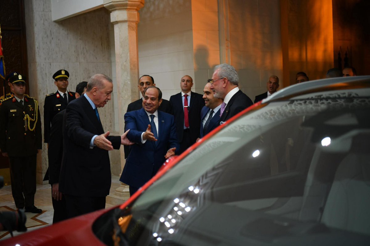 الطائر المغرد tweet media