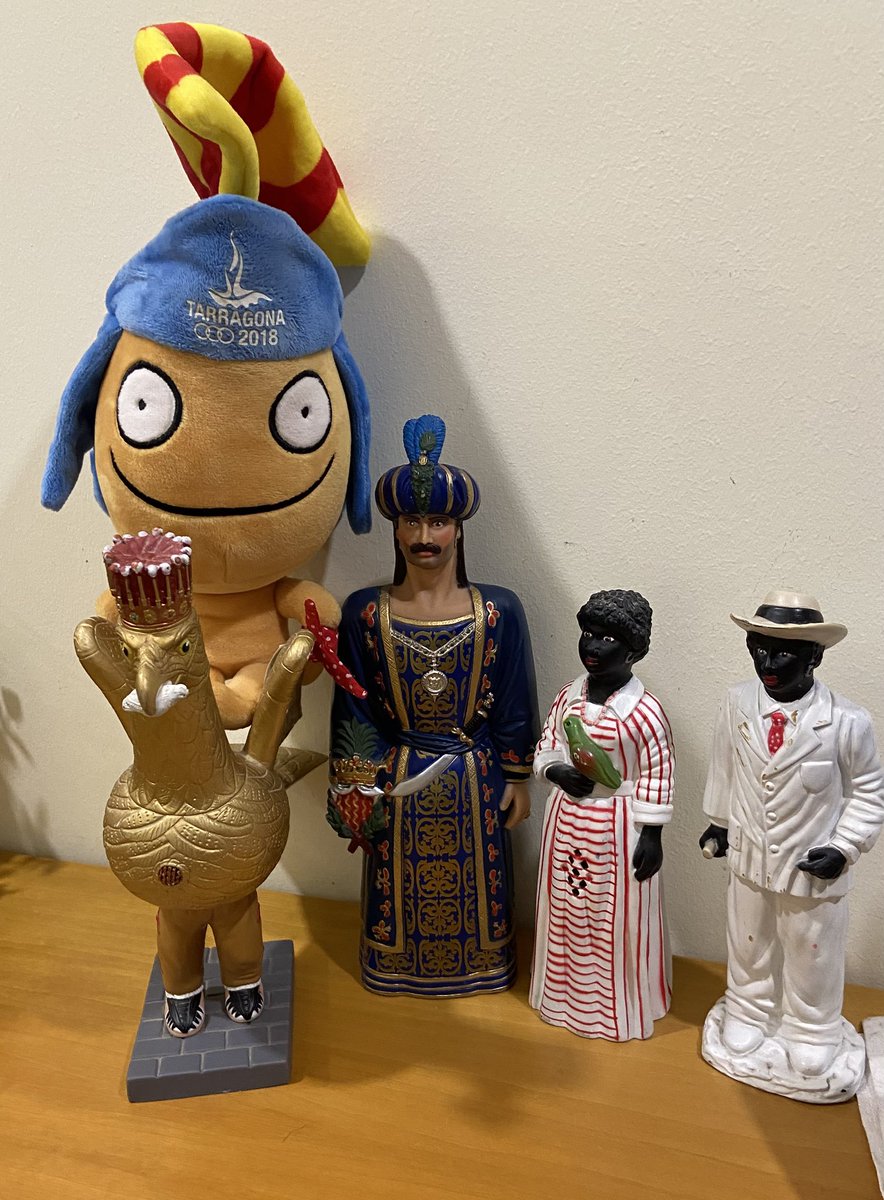 osaumell's tweet photo. Mmmmm…. Crec que hi ha algú que s’ha colat a la foto… 🧐 #Tarracus https://t.co/caM7ZU9tyy