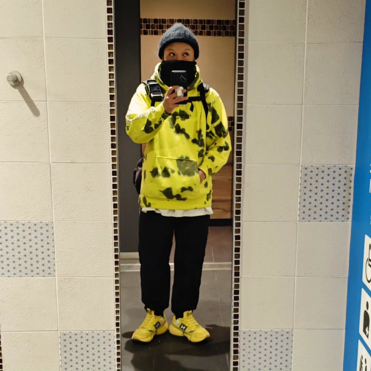 kusoyaro0812's tweet photo. 今日のクツ野郎
おはようございます☀
〜もう二度寝なんてしないなんて言わないよ絶対🌀編〜
cap : CA4LA
tops : marie tomanova
inner : GU
pants : needles
shoes : newbalance " vision racer "
#visionracer #jadensmith #古着 #古着好きな人と繋がりたい #スニーカー好きな人と繋がりたい https://t.co/nCxFvYR7mP