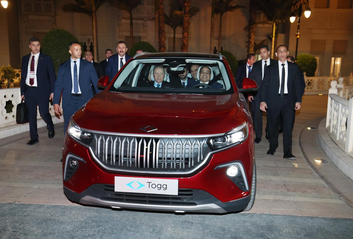 الطائر المغرد tweet media