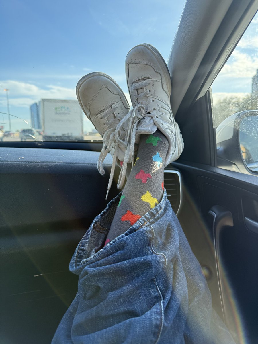 sup3rstarbeing's tweet photo. you bitches can’t even spell texas socks https://t.co/k5RmnBsJGq