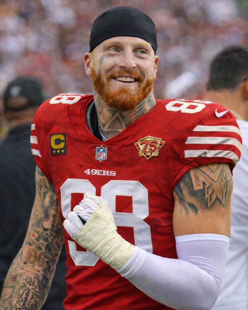 OurSf49ers's tweet photo. Should the 49ers go ALL IN and trade for Maxx Crosby this offseason 🤔 https://t.co/t1BeE69626