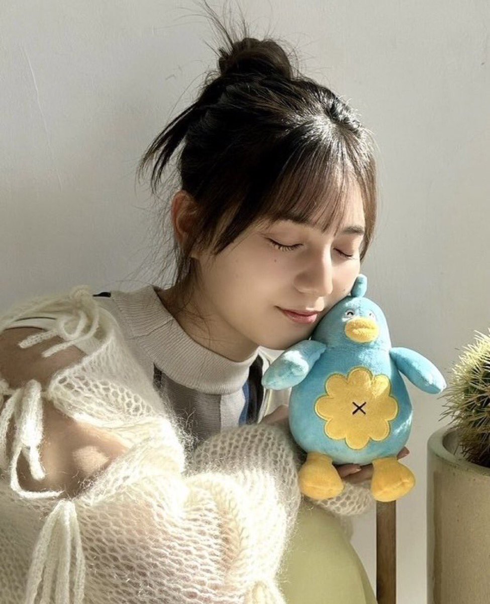 おはようございます☀️

眠いです…(｡ρω-｡)

あ！お触り…どうしよう…♡

 #なりきり  #イメプ