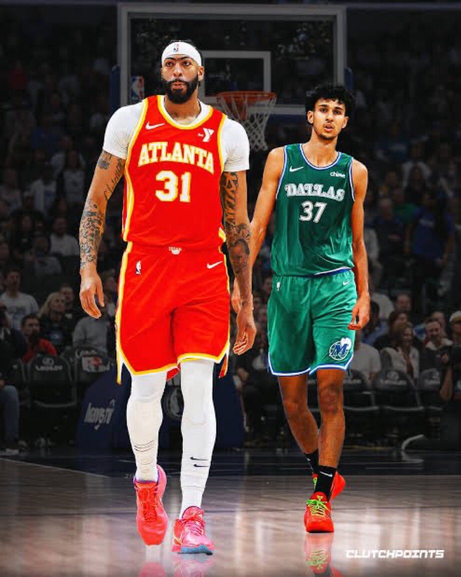 ATLHawksBrz's tweet photo. 🚨| FOI NO DETALHE! 

Tanto Hawks como Mavericks haviam ACERTADO a base de troca de jogadores envolvendo Anthony Davis.

Entretanto, Dallas queria picks de 1º round, enquanto Atlanta só queria dar picks de 2º round.

ℹ️| @TheSteinLine &amp; @brasilcoast2 
#TrueToAtlanta https://t.co/c2rFuHRK1K