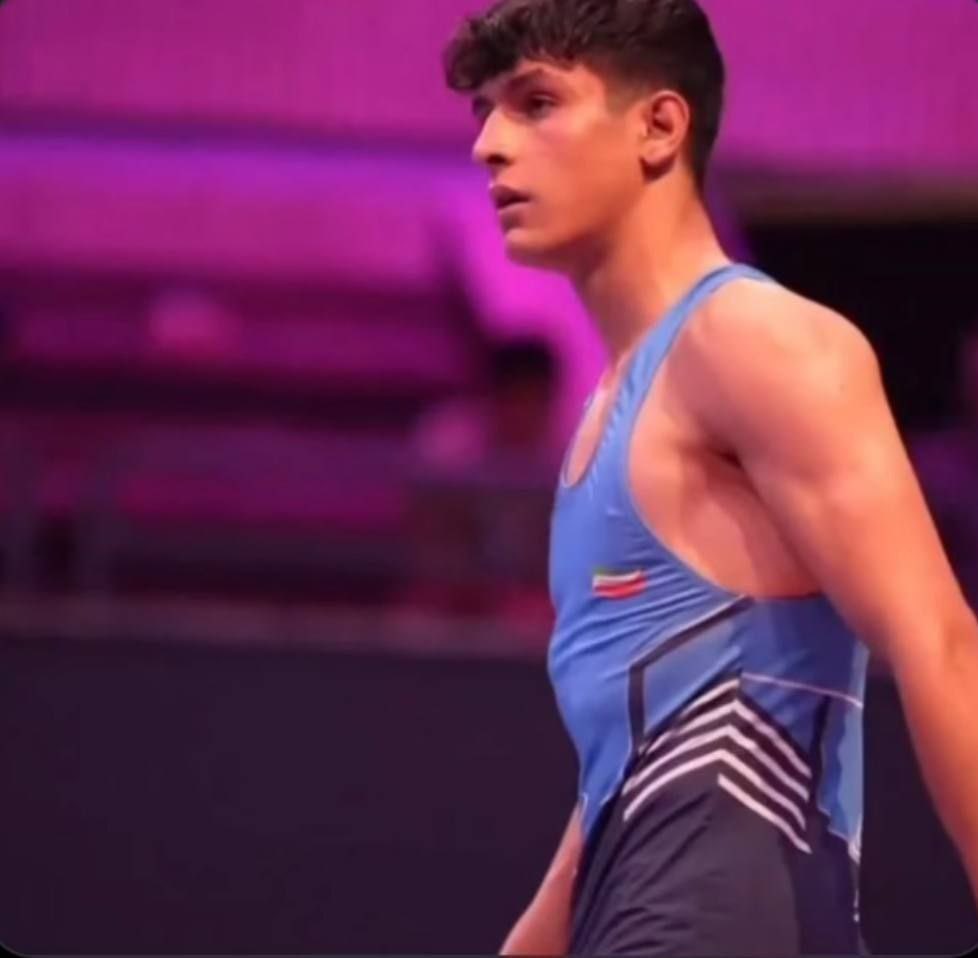 ArmyGirl_17's tweet photo. !این بچه فقط 19سالشه

🚨 URGENT:
 #Saleh_Mohammadi,a 19-year-old wrestler, is at risk of execution. He is the bronze medalist of the SATF 2024 International Cup in Russia. He was arrested by IRGC forces during protests in Qom.Please be his voice. #execution 
#StopExecutionsInIran https://t.co/9W8eDAqyWL