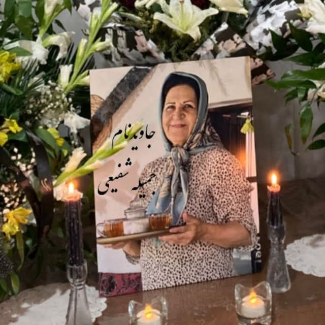 givigivig's tweet photo. وقتی که متوجه شدم این جاوید نام، مادر یکی از دوستان قدیمی است🥺🥺🥺🥺🥺 https://t.co/EFoQuFC9Wt