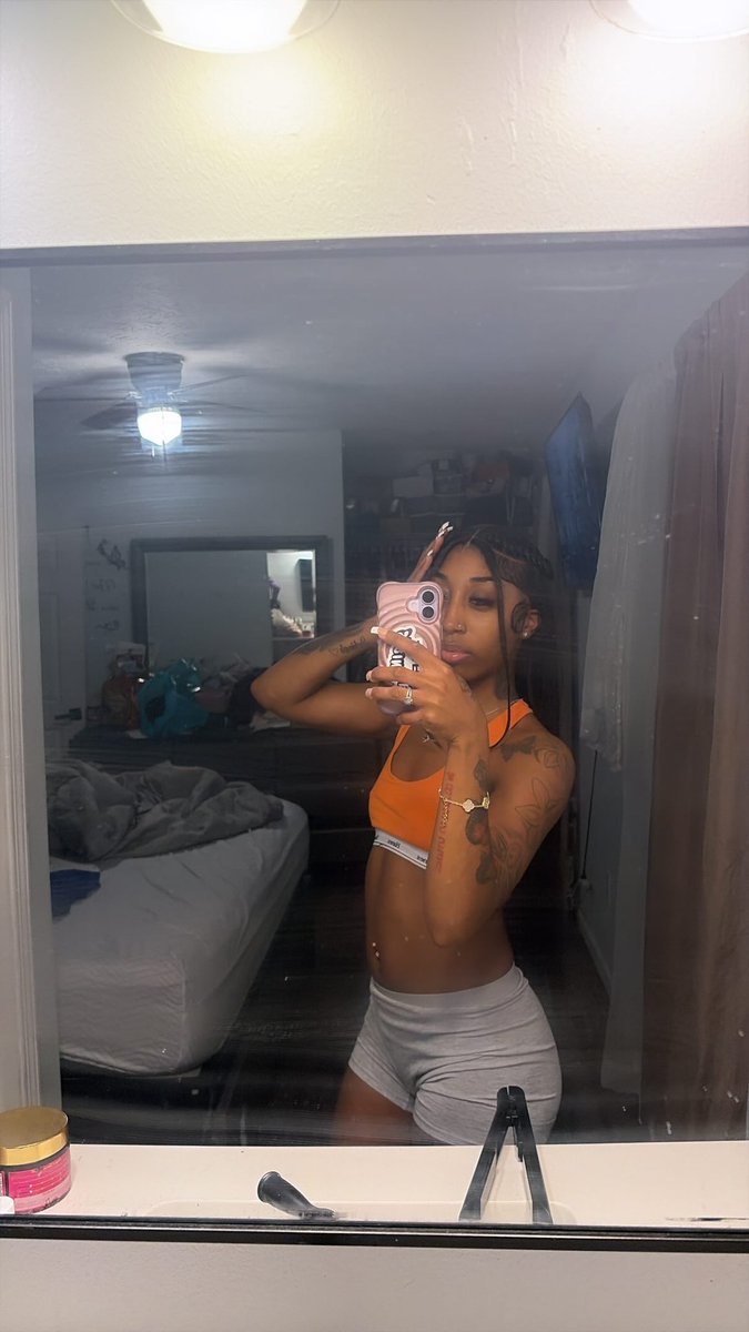 Miss Libra 🦇💕 tweet media