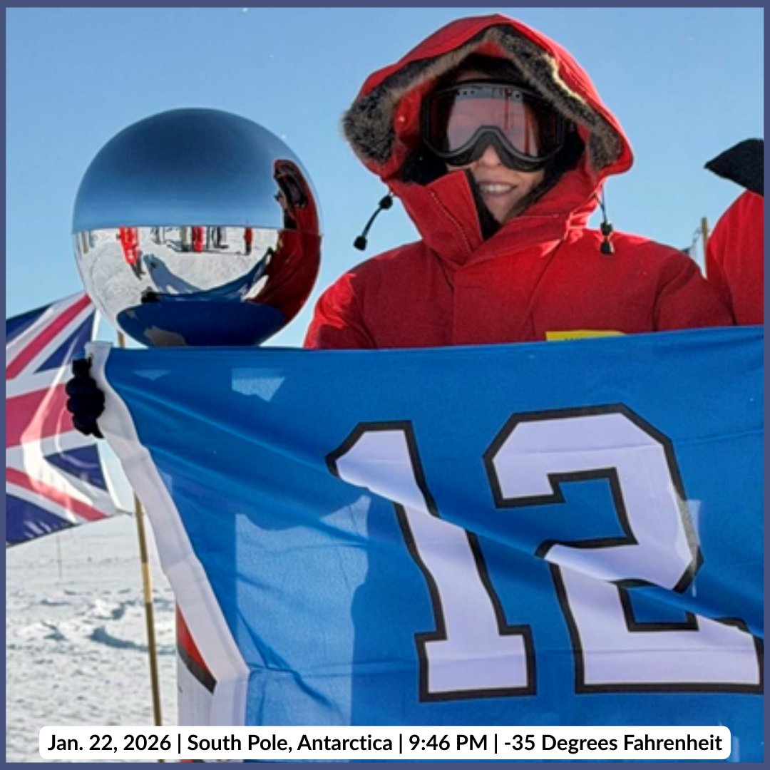 SenatorCantwell's tweet photo. .@Seahawks are global #12sEverywhere #12sAreEverywhere https://t.co/jf5BZeXSLd