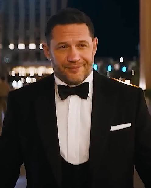 WeGotitBack's tweet image. The next James Bond is being developed by Amazon MGM with a planned release in 2027 

Who should be the Next James Bond 

A: Tom Hardy 
B: Henry Cavil 
C: Idris Elba 
D: Aaron Taylor-Johnson