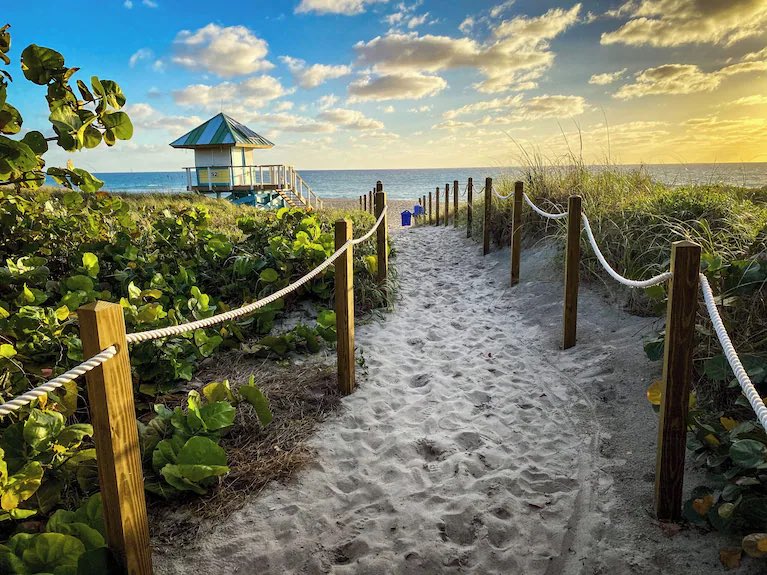 CharlyMiraOK's tweet image. The Post FMGN - Turismo

Delray Beach: cultura, playas y gastronomía en clave relajada thepostarg.com/turismo/delray…
#discoverthepalmbeaches #delraybeach #jimmybuffethighway #beachlife #relaxatdelraybeach