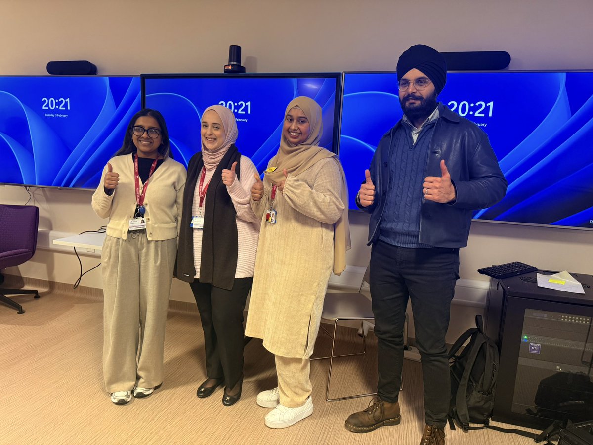 DrDerekConnolly's tweet photo. It was an honour to show my friend @ProfDevitt from @AstonUniversity around @MidlandMetUH yesterday at our @ListersGroup Aston/MMUH research meeting with our wonderful Cardiology PhD students ⭐️⭐️⭐️⭐️

@AstonPress @SWBHCharity @SWBHnhs @vinoda_sharma @Prof_Ian_M @DavidNichols0n https://t.co/aRhkzjfNHT