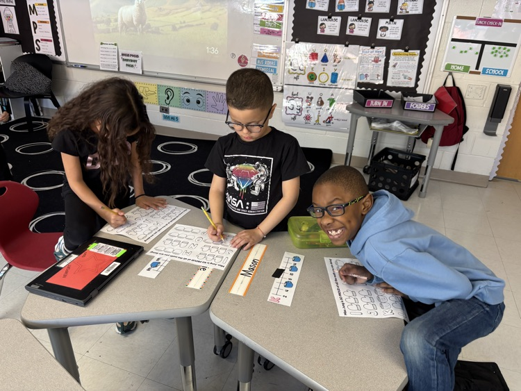 Newport Elementary tweet media