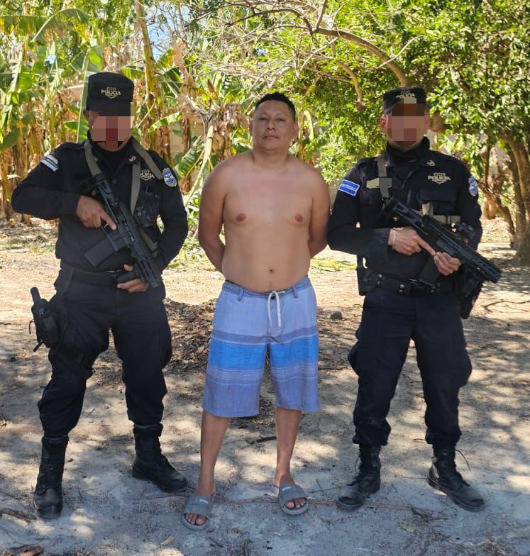 CNH Noticias El Salvador tweet media