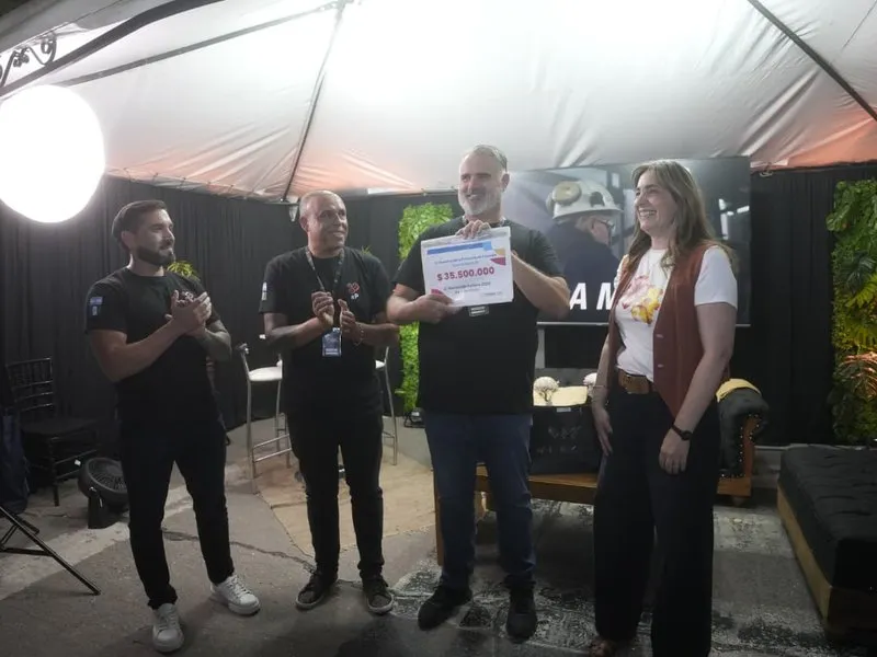 La organización del Recorrido Peñero 2026 recibió un aporte económico por parte del gobierno provincial 

📰 Leé la nota completa 👇🏻
elregionalvm.com.ar/noticias-villa…

#festivaldepeñas #peñas #RecorridoPeñero