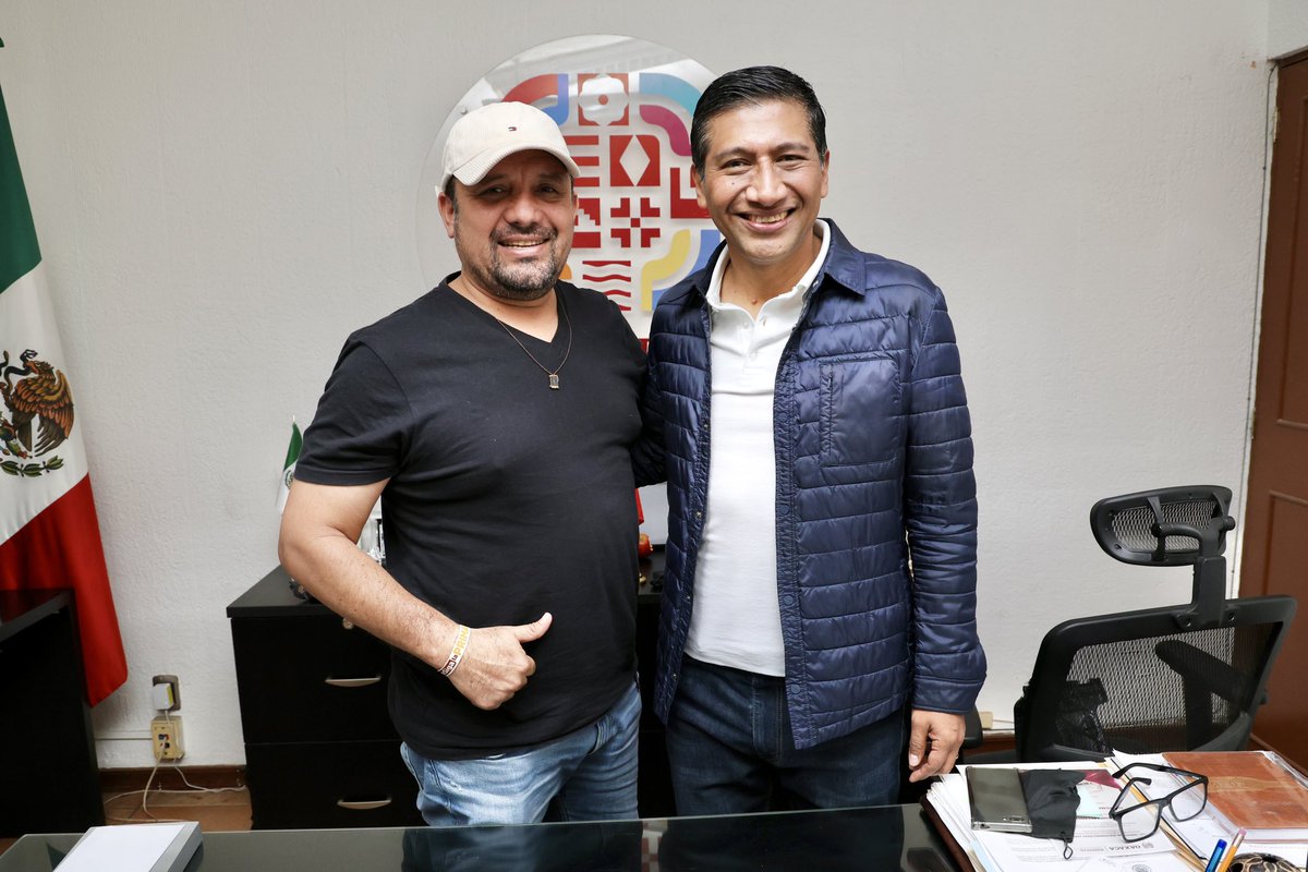 Cumpliendo las instrucciones de nuestro Gdor. <a href="/salomonj/">Salomón Jara Cruz</a>, dimos atención a los presidentes municipales Federico Hernández, de San Miguel Aloápam; Iracelma Leyva, de San Juan Bautista Lo de Soto; y Raúl Ríos Carballo, de Santo Domingo Ingenio, para avanzar en proyectos prioritarios