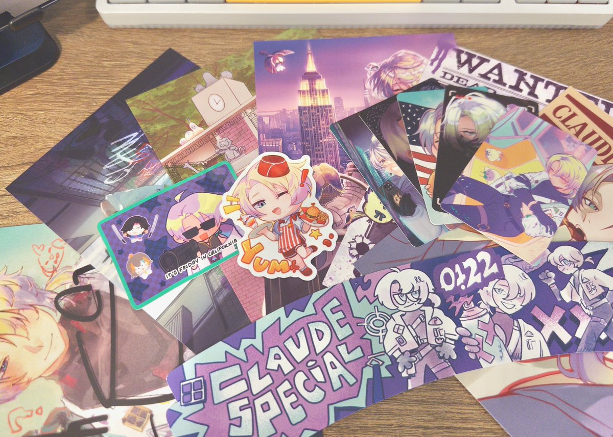 megtual's tweet photo. whoa big mail delivery day !! thank u to all of the organizers and artists, everything is so pretty!! ueeee yippee our awesome sugoi outclaw lives..... https://t.co/8hONjMv1oa