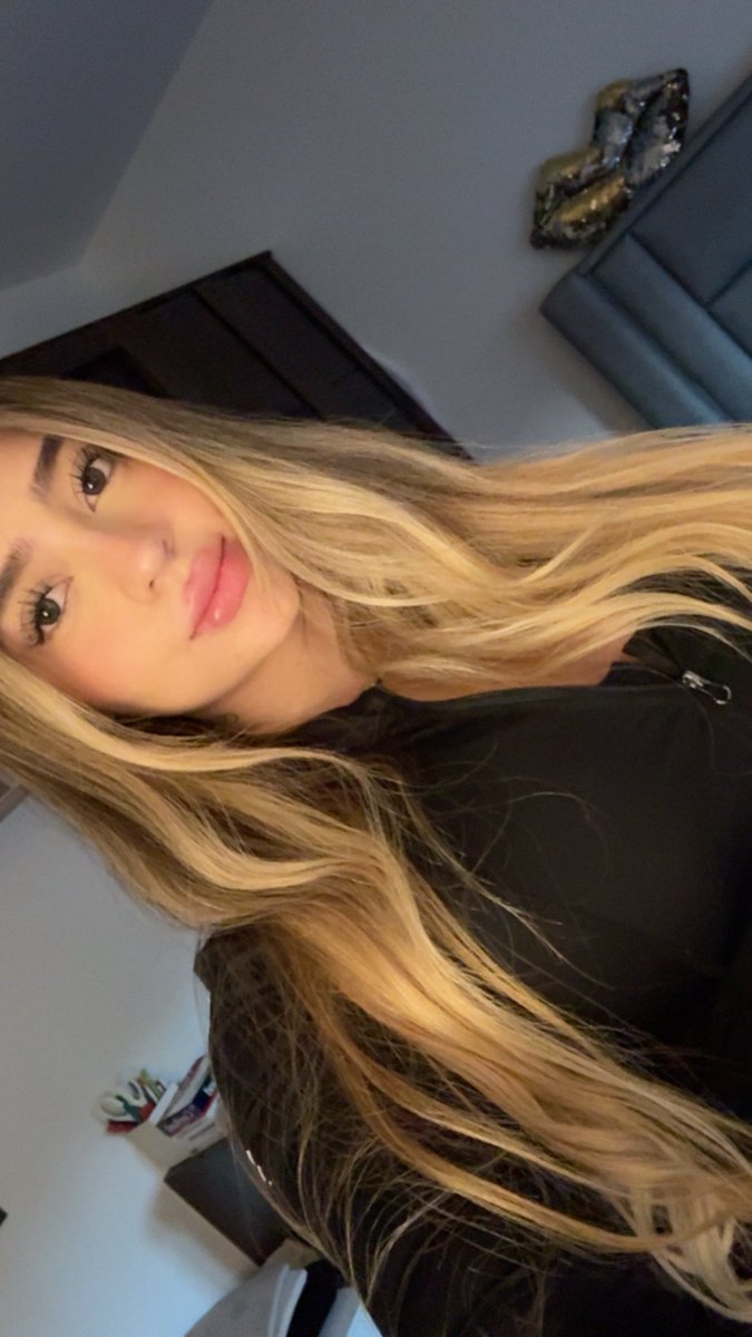 Mishell cardona tweet media