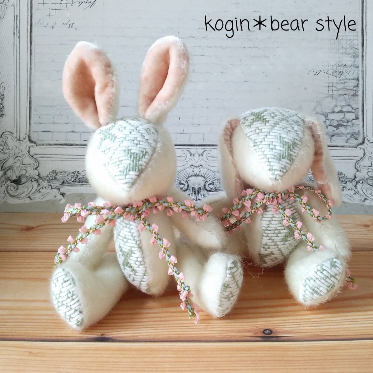 うさぎ、ロップイヤーが立ち耳に…