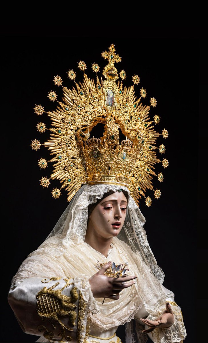 ¡La reina de Miraflores!, 
nuestra MAYOR ALEGRÍA! 
#CofradíasMLG