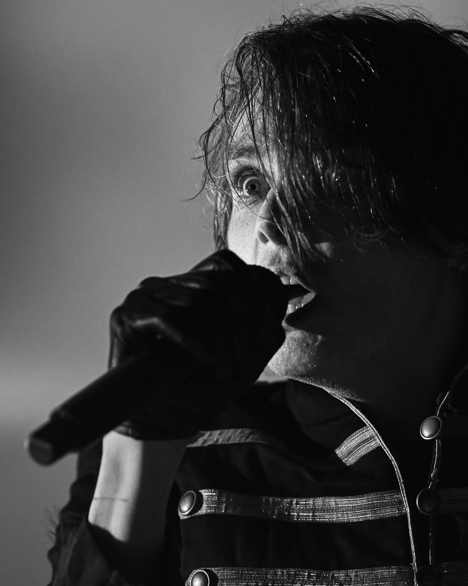 justwayalex's tweet image. NEW PICTURES FROM #MCRARG and she's the most diva ever 🫠🫠
That silhouette my god

Thanks to @/mtvsur on IG 
instagram.com/p/DUWJAY2D4YG/…