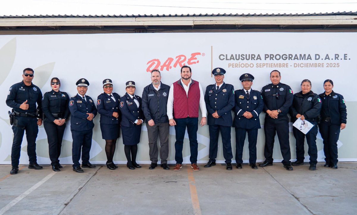 Hoy clausuré el programa D.A.R.E. en la Escuela Primaria Don Andrés Quintana Roo: +6,000 niñas y niños concluyeron esta capacitación para tomar mejores decisiones y alejarse de conductas de riesgo.