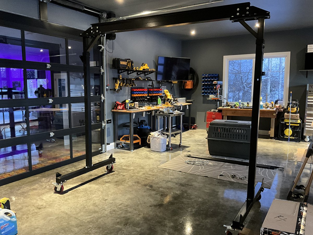 TheNOOBIFIER1337 tweet media