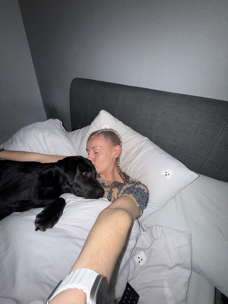EmilyWyse's tweet photo. Nights like this are truly missed after working 6 out of 7 nights within the last week. Glad to be with my boy ❤️ https://t.co/SmtdZsaeIp