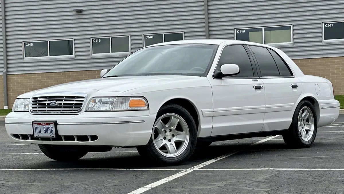 they should make new 99' crown vics