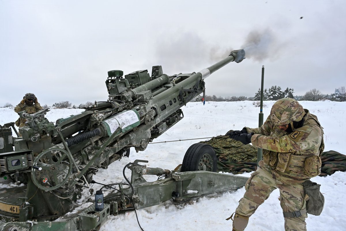 USArmyEURAF's tweet photo. 🚀 Transforming Training into Action! #SkySoldiers 🪂 showcased their lethal capabilities during Dynamic Front 26 at GTA, Germany. This is how we counter aggression with multi-domain power! 💪 Together, we’re ready to respond! #56thArtilleryCommand #DynamicFront #WeAreNATO https://t.co/j3PcST7DK5