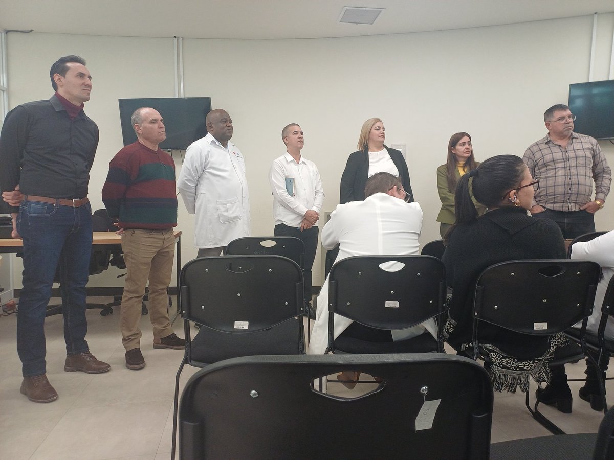 Fructífero intercambio con  la Coordinación Médica BMC México y el Presidente de la Comercializadora de Servicios Médicos Cubanos en Hospital General de Tlaxcala con colaboradores. <a href="/BmcTlaxcala2025/">Brigada Médica Cubana Tlaxcala, México.</a> <a href="/MINSAPCuba/">Ministerio de Salud Pública de Cuba</a> <a href="/japortalmiranda/">José Angel Portal Miranda</a> <a href="/BMCenTlaxcalaMx/">@BMC en Tlaxcala México</a> <a href="/walfridoramos1/">walfrido ramos</a> <a href="/Colaboracionqba/">Unidad Central de Cooperación Médica 🇨🇺</a>