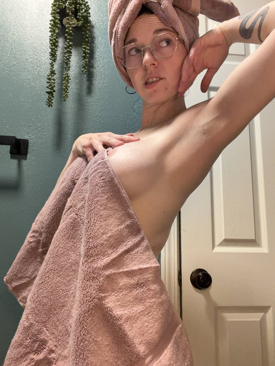 alli moona tweet media