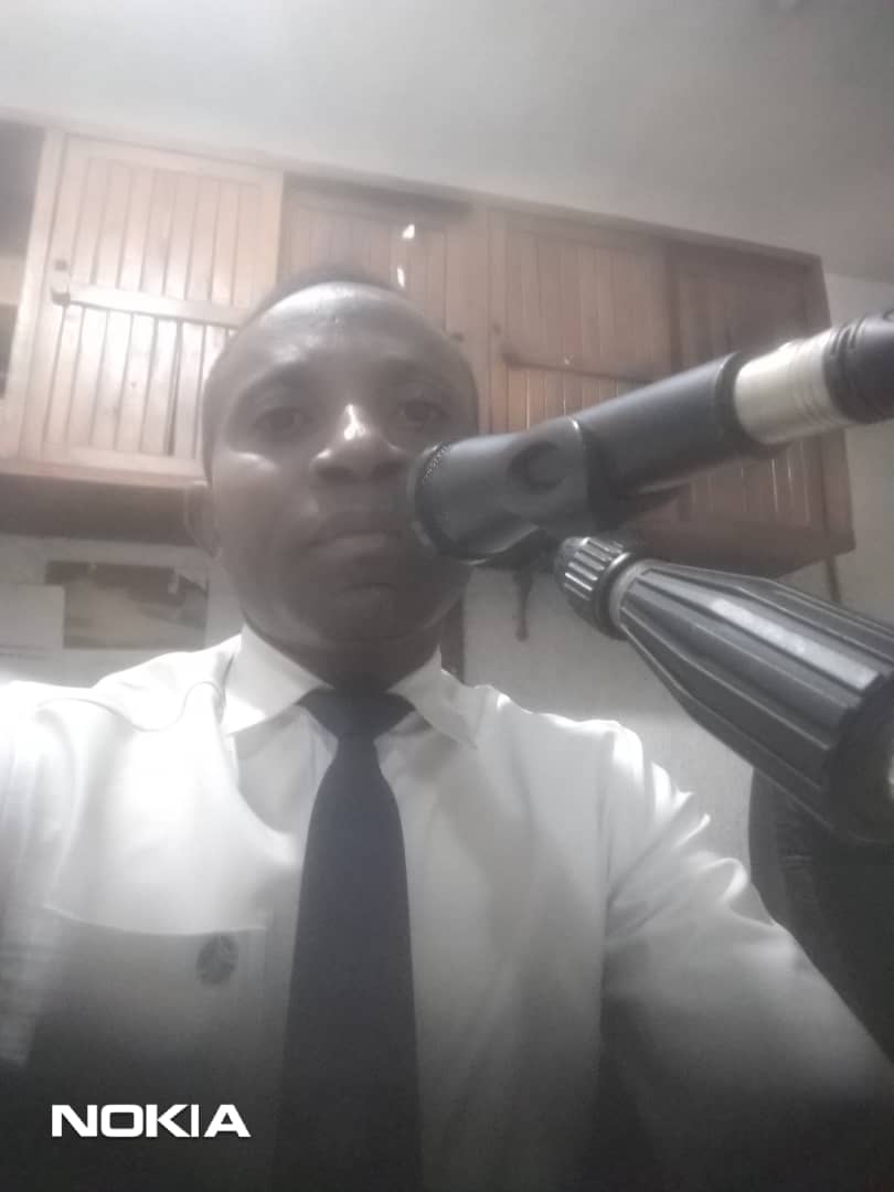 ferdinandus123's tweet photo. It was a pleasure to be at CCIB FM+ to present my song Mon Ange @YALIRwandachap @YALIRLCWAAccra @yalidakar @YALIRLCAlumniUg @IFRI_ @MusicologieG
https://t.co/xXpOS2f1xW https://t.co/fk3vnkwTjo