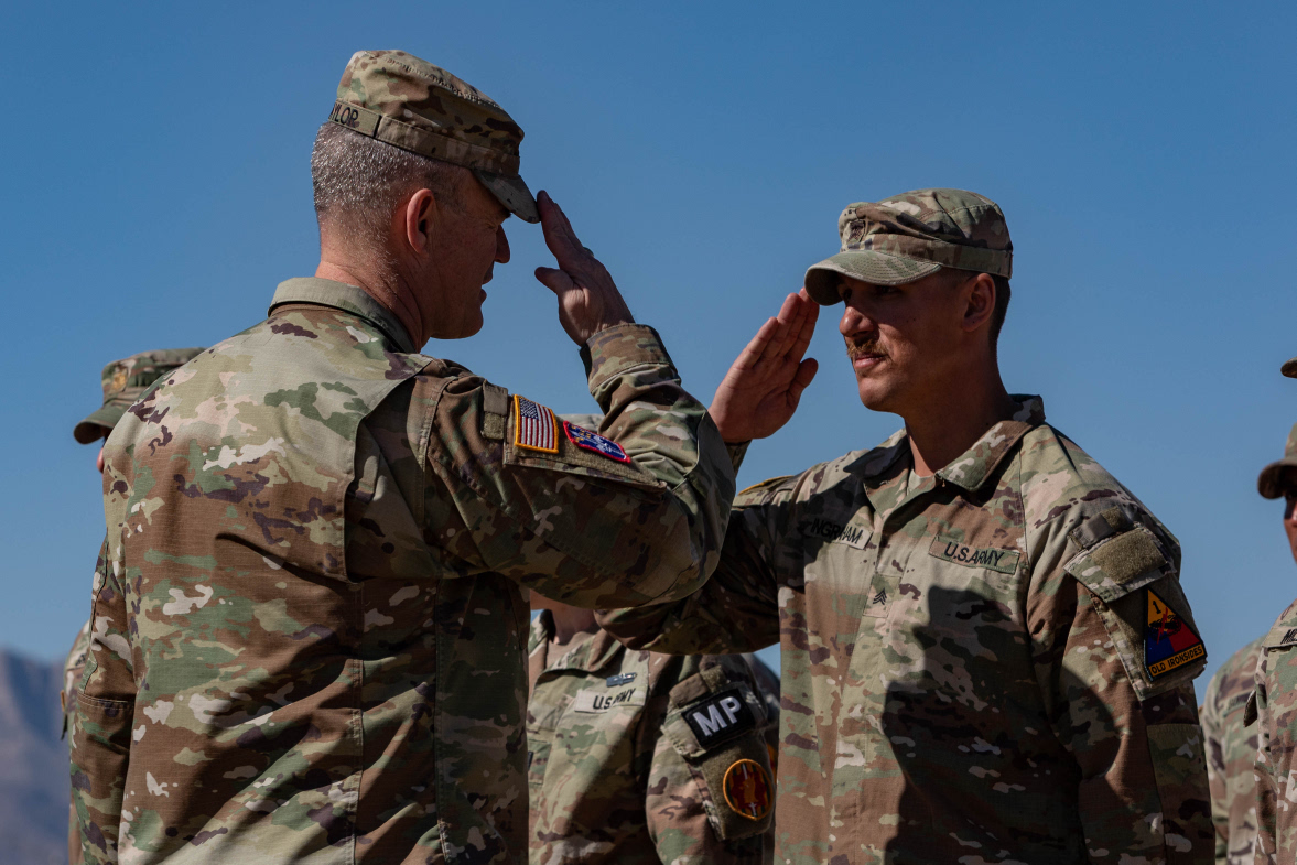 1stArmoredDiv's tweet photo. #ICYMI

Of the 801 candidates who began the grueling E3B qualification, an elite 19% demonstrated the unparalleled grit and determination required to earn their coveted badges.

Congratulations to these 150 Soldiers!

#IronSoldiers #E3B #EIB #ESB #EFMB #USArmy https://t.co/YGQ6in1R06