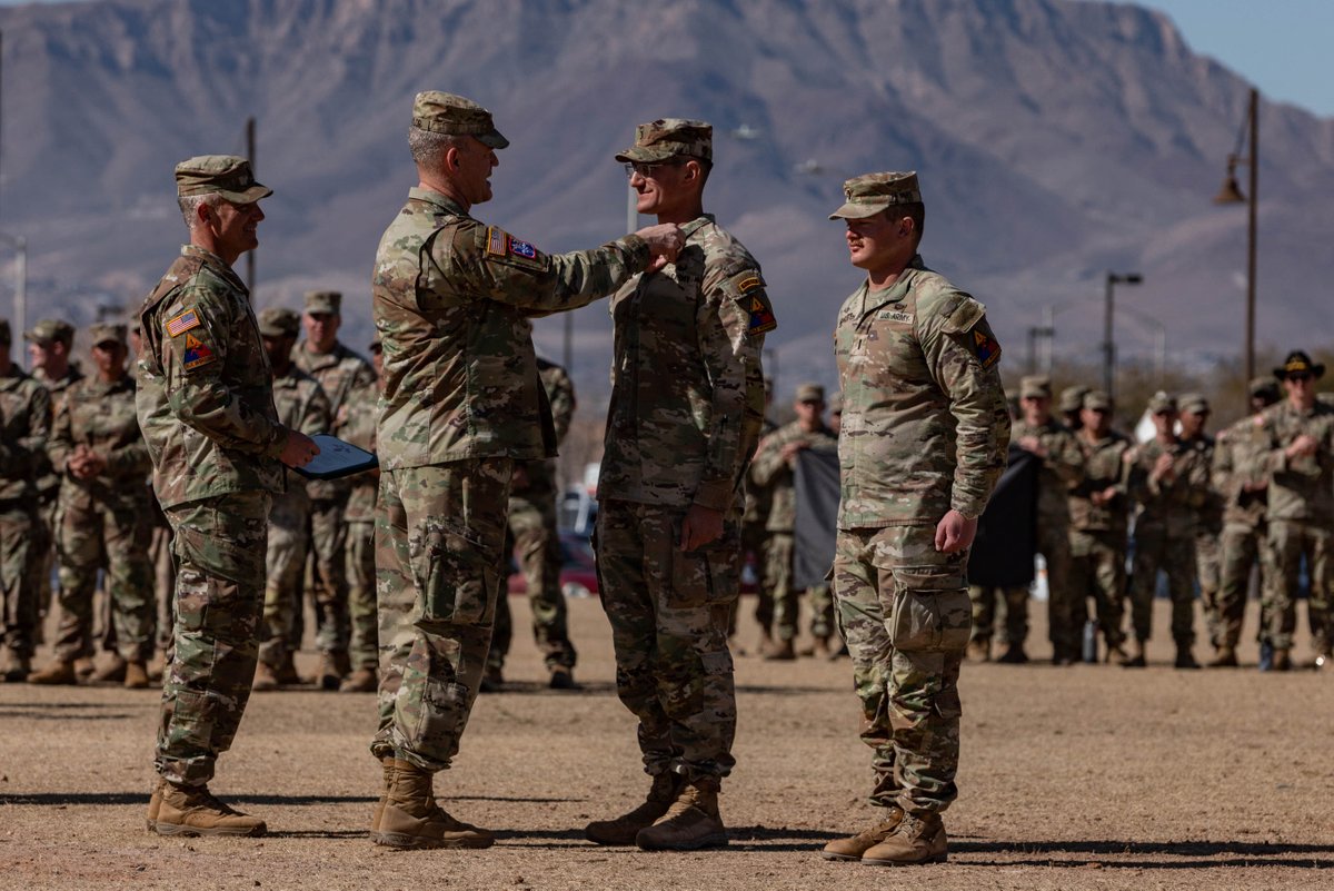 1stArmoredDiv's tweet photo. #ICYMI

Of the 801 candidates who began the grueling E3B qualification, an elite 19% demonstrated the unparalleled grit and determination required to earn their coveted badges.

Congratulations to these 150 Soldiers!

#IronSoldiers #E3B #EIB #ESB #EFMB #USArmy https://t.co/YGQ6in1R06