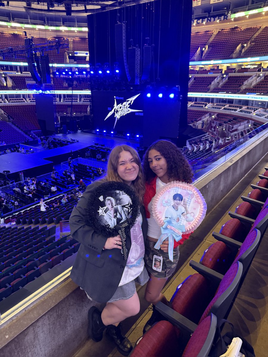 starrynightnat's tweet photo. happy birthday to my person!!! i’m forever grateful to know you and to have spent so many years being friends with you. so so thankful to have you in my life and to be able to experience some crazy shit together. i love you sooooo much and i hope to see you soon ❤️❤️ @chyannb_ https://t.co/mUyASAYqYC