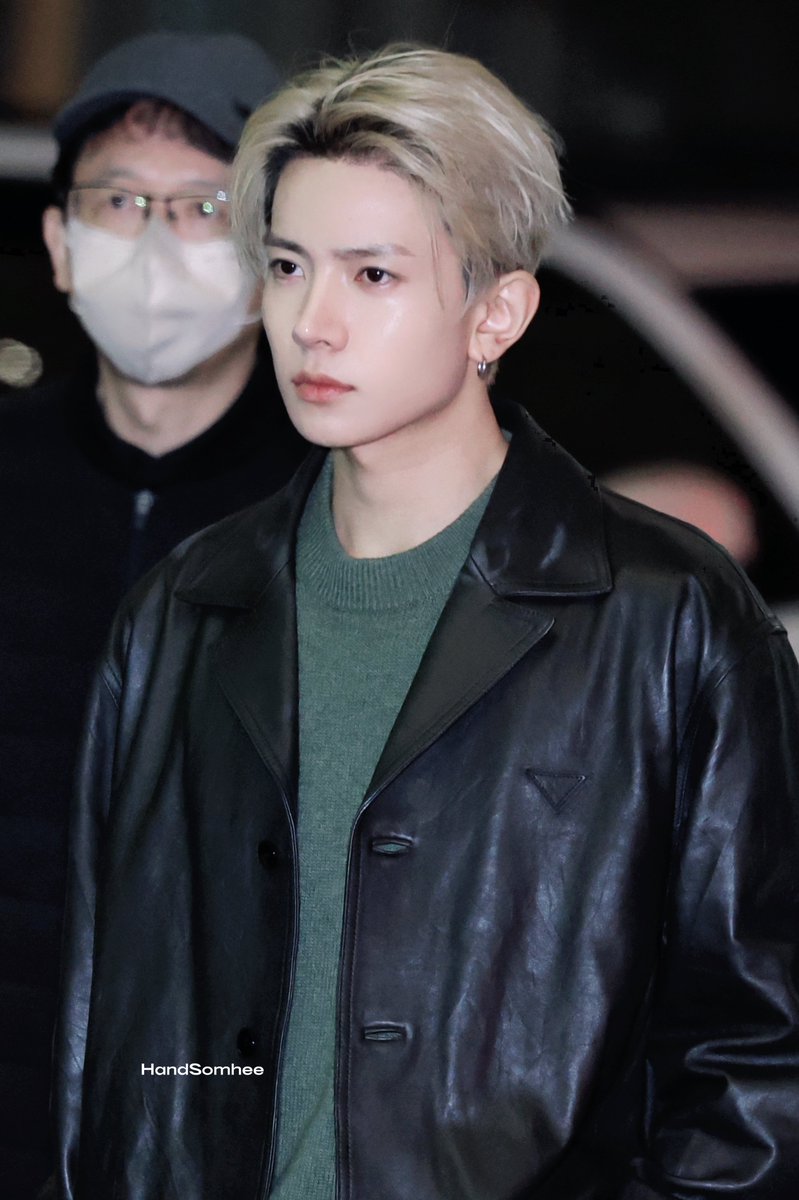 HandSomehee tweet media