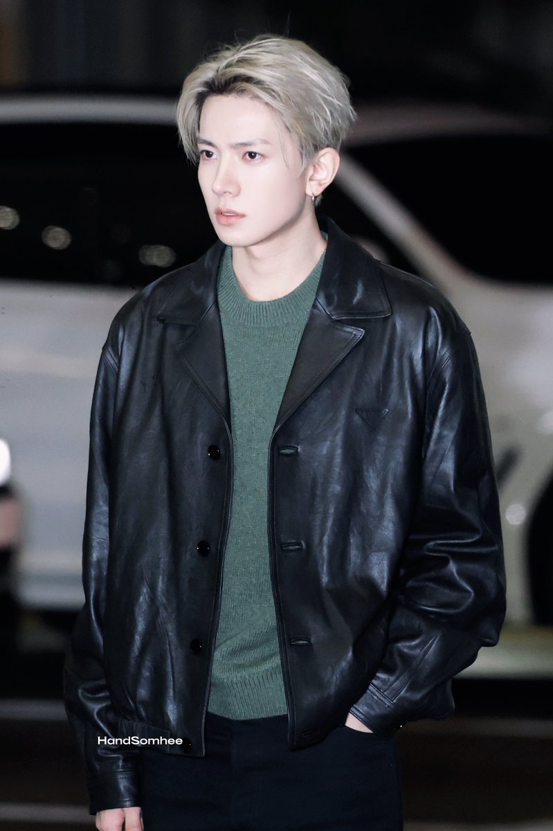 HandSomehee tweet media