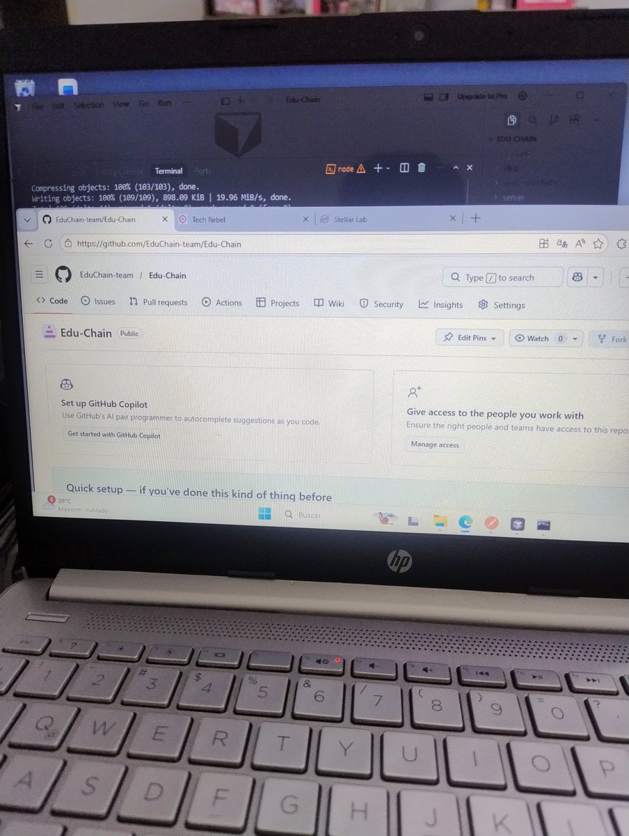 ASPabloGomez's tweet photo. Semana 2 en el bootcamp de @BAF_latam y @trustlesswork. 🚀
​Trabajando en los Smart Contracts de Edu&amp;Chain: lógica de creación, confirmación y aprobación de tokens. 
¡La seguridad y el flujo de permisos son clave para protocolos robustos! ⛓️💻
​#Web3 #SmartContracts #Blockchain https://t.co/SlPJEUI0CM