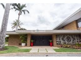 gusipati19's tweet image. Desde la Urbanización CERRO VERDE en CARACAS están empezando a salir los nuevos ricos involucrados  o presuntamente involucrados en hecho de corrupción... vivian y viven a todo dar mientras del dinero robado del petróleo venezolano.... mientras le lanzaban migajas al pueblo.....…