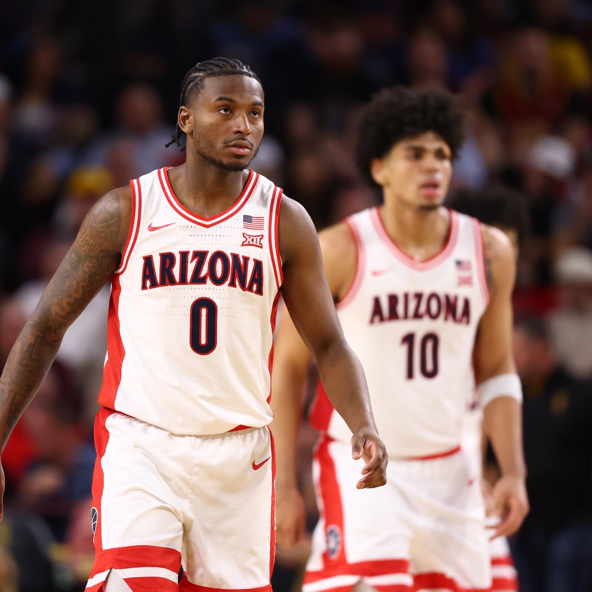 Underdog's tweet photo. Unbeaten teams in men's Division 1 basketball:

(1)Arizona: 22-0 
(23)Miami (Ohio): 23-0  

The last team to start the season 23-0 was 2020-'21 Gonzaga, which went undefeated until losing in the national championship. https://t.co/VlQ8poFYFF